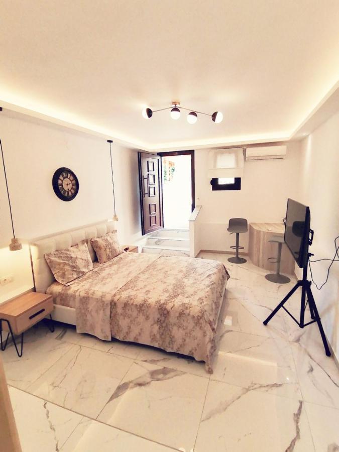 Appartamento Theasis 3 Neos Marmaras Esterno foto